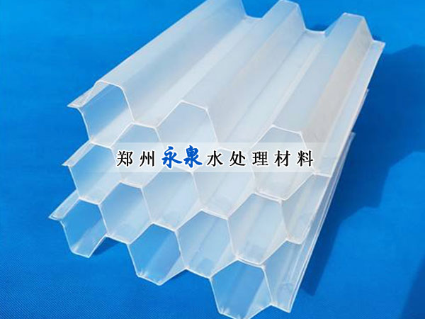 ����б������